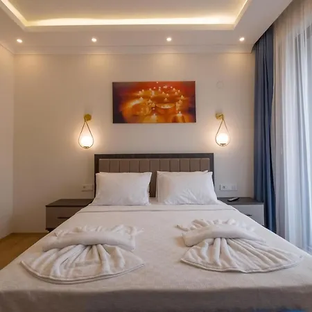 Tanrise House 4* 페티예