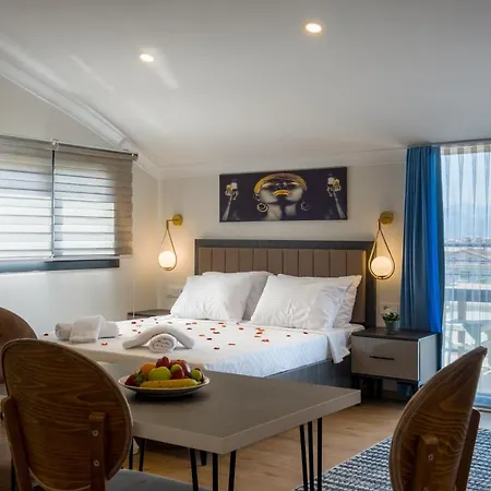 Tanrise House 페티예