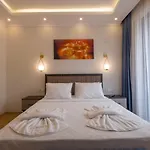 Tanrise House 4* 페티예
