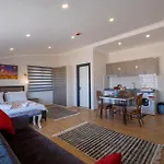 Aparthotel Tanrise House