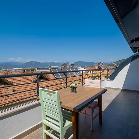 Aparthotel Tanrise House