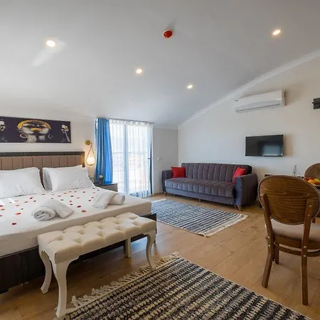 Apartahotel Tanrise 5*