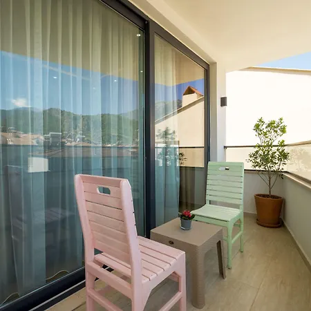 Hotel apartamentowy Tanrise House Fethiye