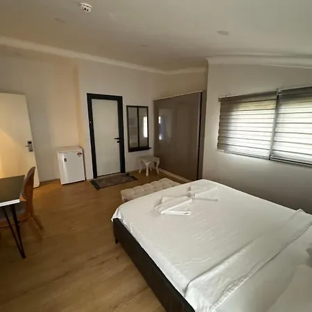Tanrise House 4*