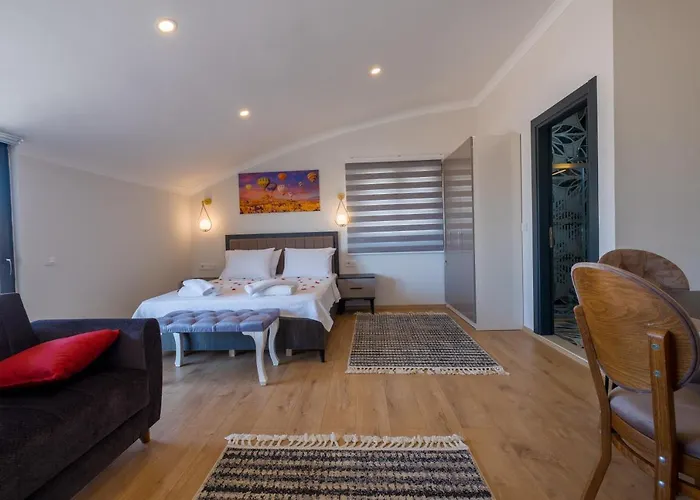 Tanrise House 4*