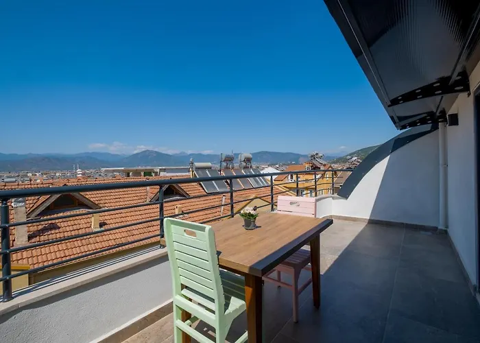 Aparthotel Tanrise House