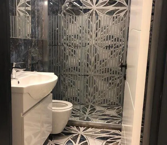 Aparthotel Tanrise House 4*